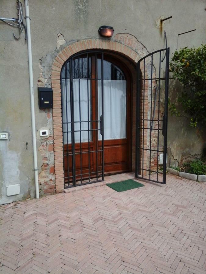 Apartament Casa Agostini Lari Zewnętrze zdjęcie