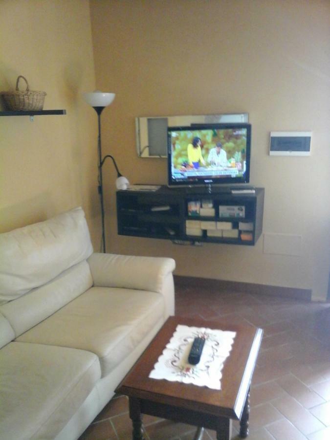 Apartament Casa Agostini Lari Zewnętrze zdjęcie